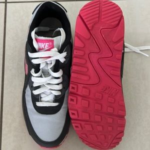 Nike Lightly Used Sneakers